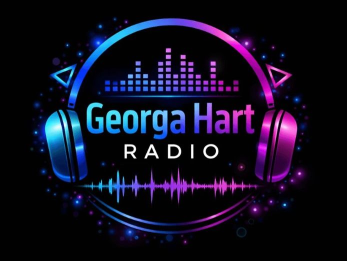 digital-music-business-900-songs-youtube-channel-radio-global-stream-0