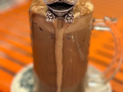 this-thriving-malaysian-cafe-street-food-business-is-ready-for-you-1