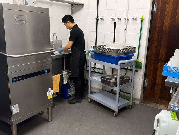 this-thriving-malaysian-cafe-street-food-business-is-ready-for-you-8