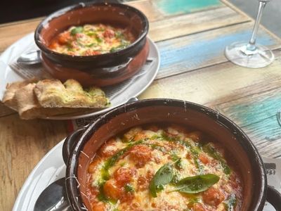 collingwood-corner-pizza-restaurant-for-sale-prime-location-great-opportunity-2