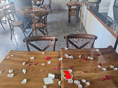 collingwood-corner-pizza-restaurant-for-sale-prime-location-great-opportunity-1