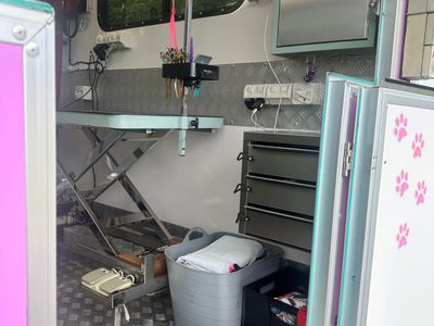 260k-yr-potential-walk-in-walk-out-mobile-dog-grooming-business-cairns-9