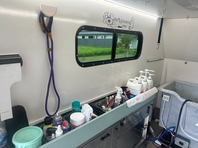260k-yr-potential-walk-in-walk-out-mobile-dog-grooming-business-cairns-5