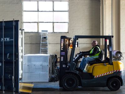 established-wine-and-beverage-packaging-logistics-business-5