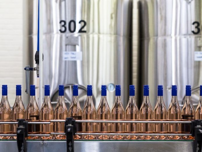 established-wine-and-beverage-packaging-logistics-business-9