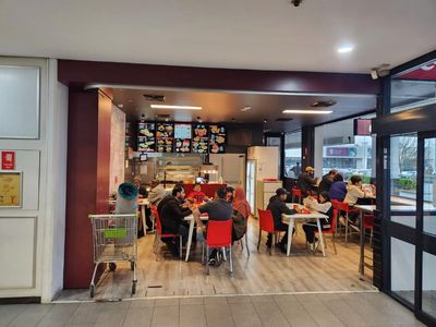 chicking-shopping-centre-entrance-highly-profitable-fully-equipped-4