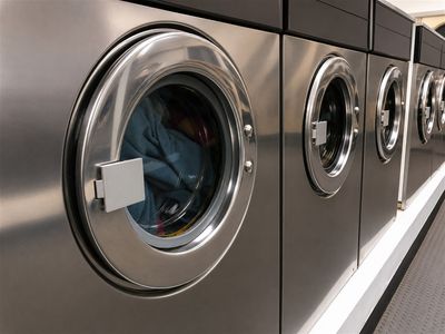 established-coin-laundry-2-500-weekly-takings-signific-1