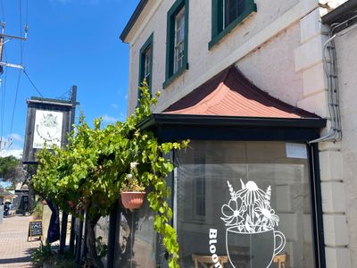 1-rated-cafe-in-normanville-for-sale-0
