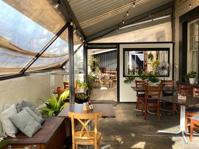 1-rated-cafe-in-normanville-for-sale-9