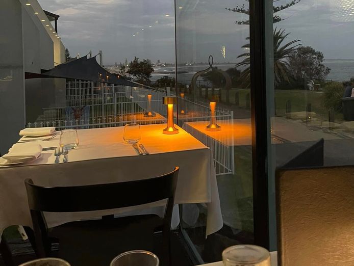 restaurant-with-panoramic-ocean-views-amazing-rent-6-of-revenue-1