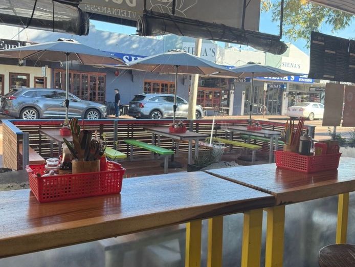 high-performing-vietnamese-banh-mi-shop-only-trading-24-hours-weekly-8