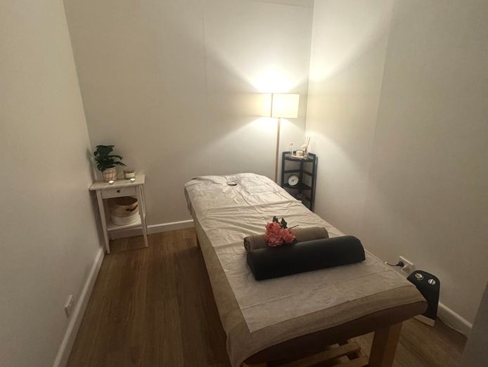 massage-business-for-sale-high-exposure-location-14k-negotiable-1