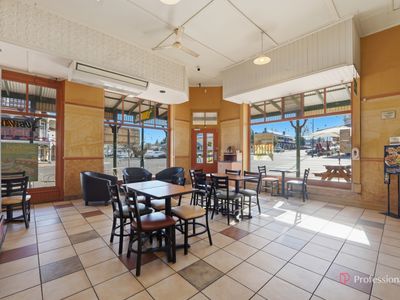 established-subway-franchise-in-the-heart-of-uralla-6