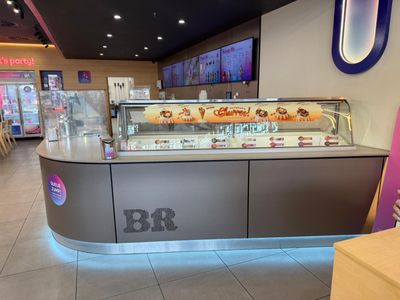 baskin-robbins-ice-cream-shop-for-sale-5