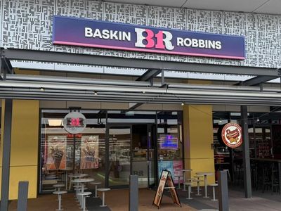 baskin-robbins-ice-cream-shop-for-sale-0