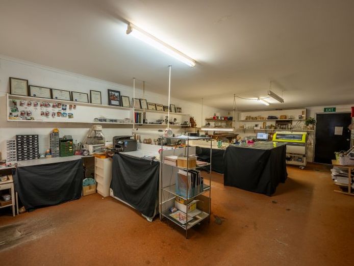 jewellery-giftware-store-for-sale-prime-location-established-business-3