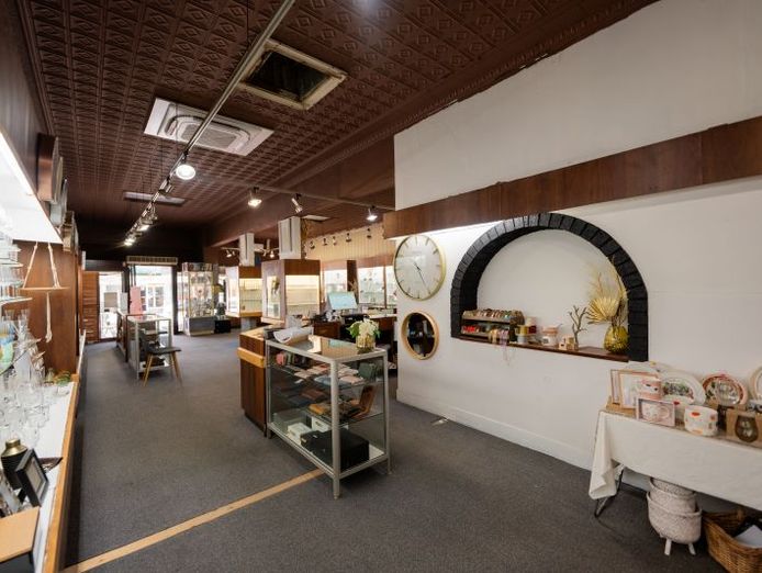 jewellery-giftware-store-for-sale-prime-location-established-business-4