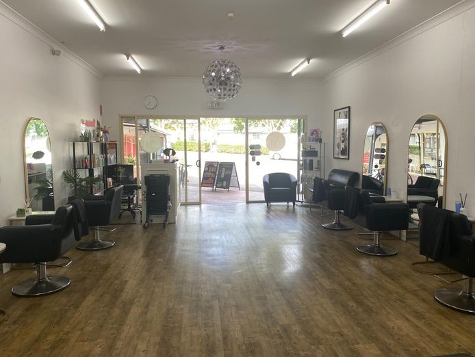 hair-salon-for-sale-helensvale-gold-coast-2