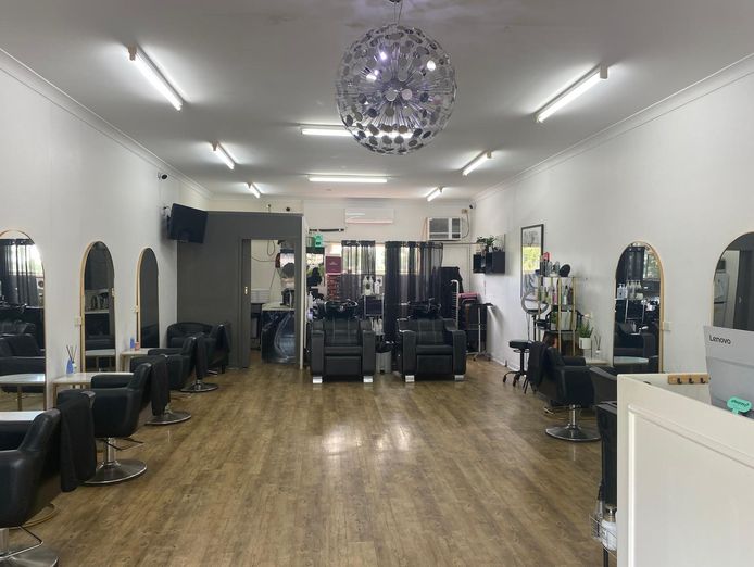 hair-salon-for-sale-helensvale-gold-coast-4