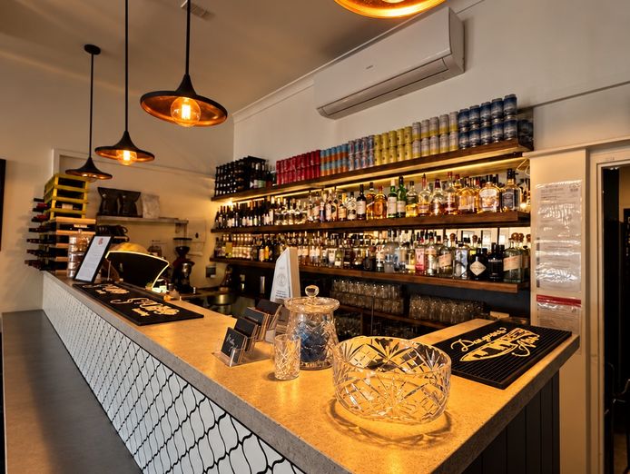 prime-kiama-restaurant-multi-awarded-highly-profitable-main-street-5