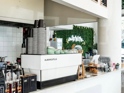 beachside-cafe-profitable-high-quality-fit-out-growth-potential-3