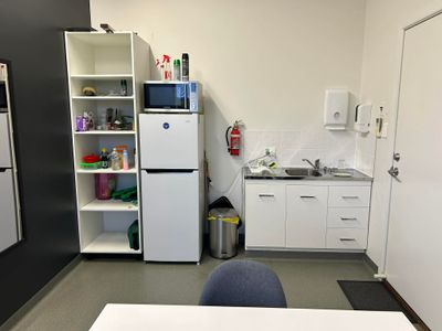 established-tattoo-piercing-studio-for-sale-walk-in-ready-8