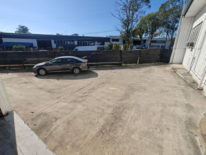 rocklea-mechanic-smash-repair-workshop-for-sale-6