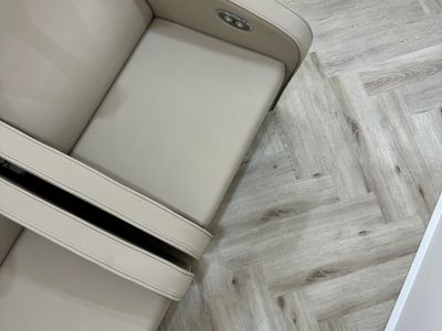 luxe-turn-key-hair-salon-1