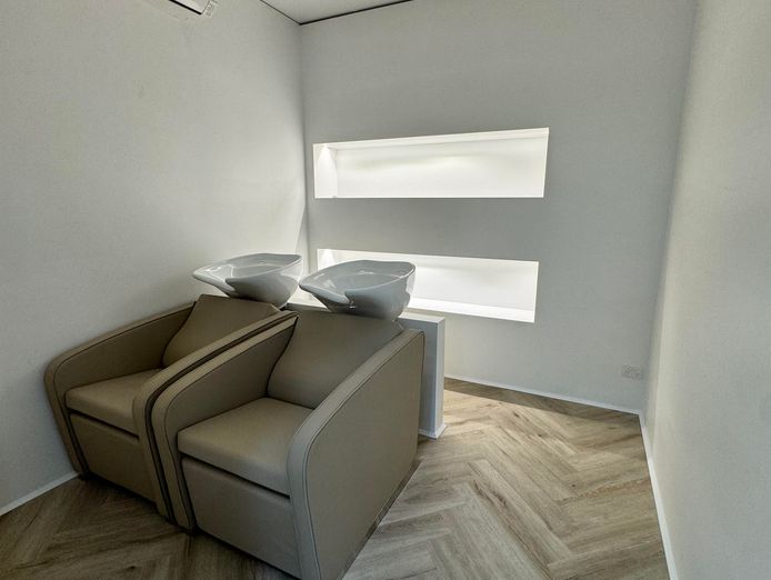 luxe-turn-key-hair-salon-4