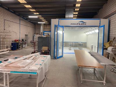 spraypainting-business-panel-shop-3