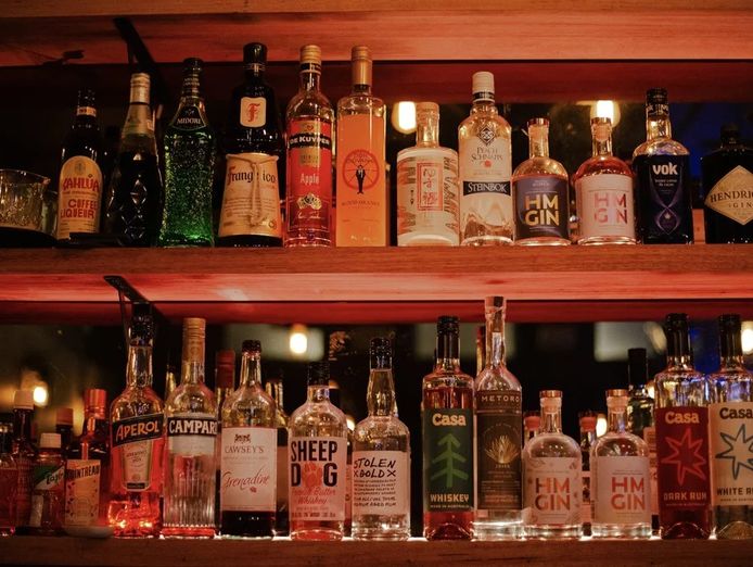 licensed-cocktail-lounge-in-heart-of-brunswick-0