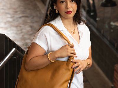 italian-leather-handbag-ecommerce-brand-business-for-sale-1