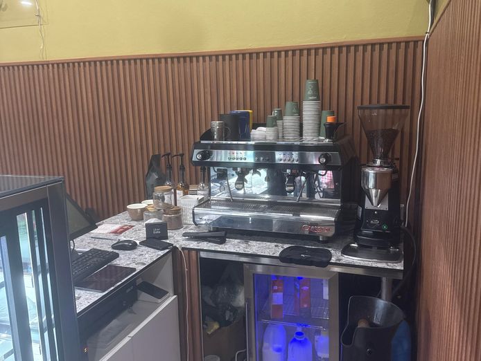 cafe-opportunity-ready-to-go-space-low-overheads-5
