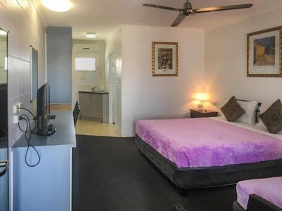 35-room-leasehold-or-freehold-motel-for-sale-in-qld-40-roi-4