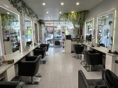 north-melbourne-hair-and-beauty-salon-with-expansion-options-0