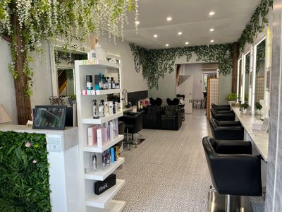 north-melbourne-hair-and-beauty-salon-with-expansion-options-2