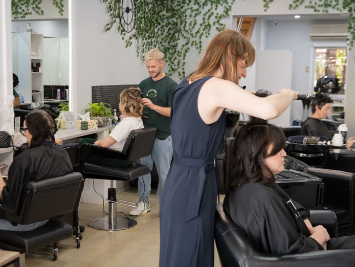 north-melbourne-hair-and-beauty-salon-with-expansion-options-1