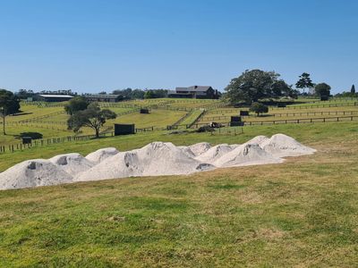 established-lime-supply-30-plus-years-spreading-business-sunshine-coast-qld-2