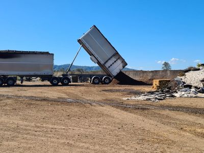 established-lime-supply-30-plus-years-spreading-business-sunshine-coast-qld-9