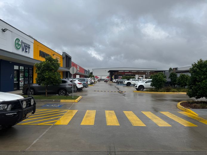 business-for-sale-equipment-leasehold-package-turnkey-charcoal-chicken-setup-2