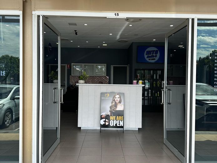 hairdresser-salon-for-sale-1