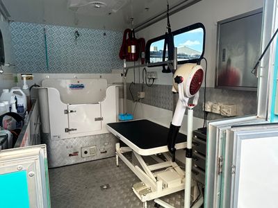 mobile-dog-grooming-trailer-for-sale-or-lease-fully-equipped-leads-1