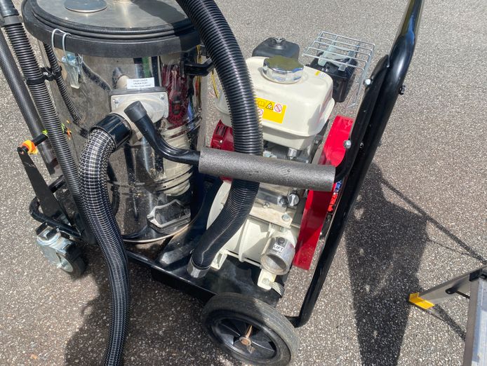 gutter-cleaning-full-setup-4