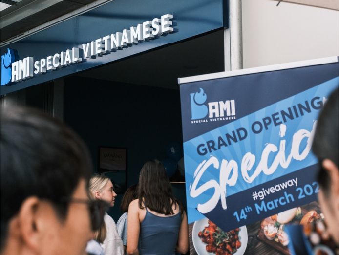 beach-front-vietnamese-restaurant-for-sale-in-henley-5