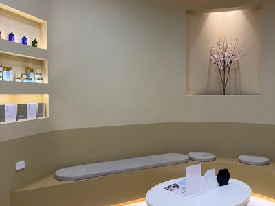 premium-skin-clinic-for-sale-1m-fit-out-shopping-centre-turn-key-business-8