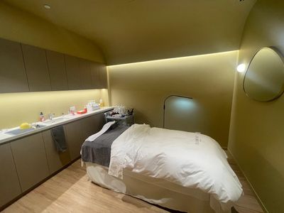 premium-skin-clinic-for-sale-1m-fit-out-shopping-centre-turn-key-business-9