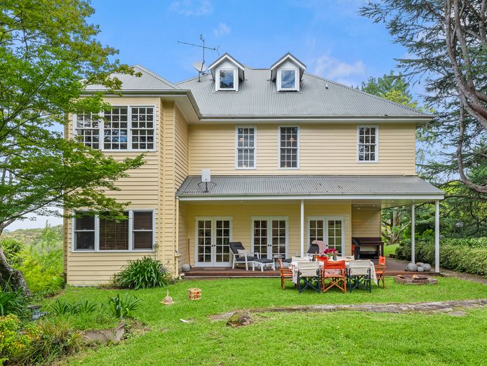hawkesbury-and-blue-mountains-holiday-rent-roll-4