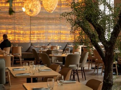 premium-bar-restaurant-weekly-sales-31-813	prime-byron-bay-location-0