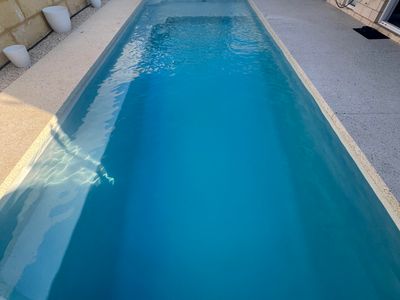 swimming-pool-cleaning-and-maintenance-business-for-sale-1