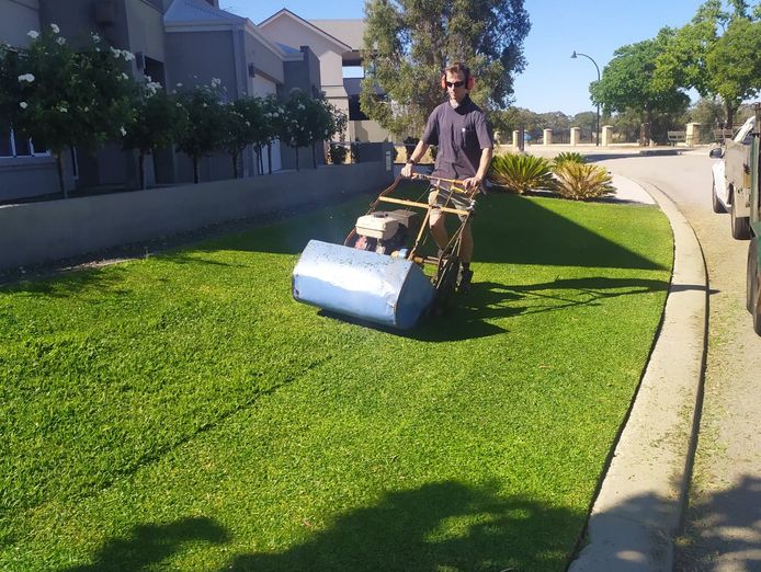 lawnmowing-round-clients-0